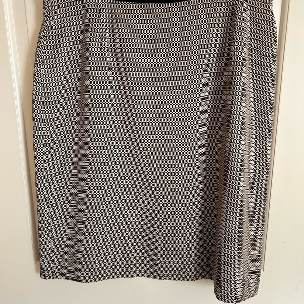 Norton McNaughton Black and White Geometric Pencil Skirt